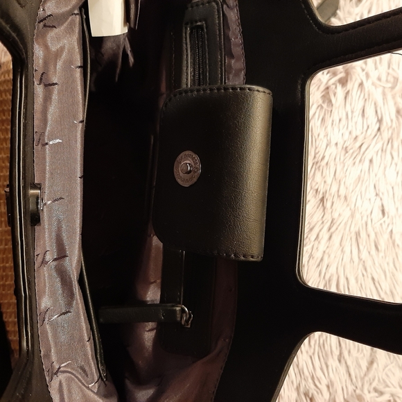 Simply Vera Wang Purse - Picture 6 of 14